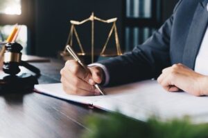 Commercial Litigation Attorney: Protecting Business Interests